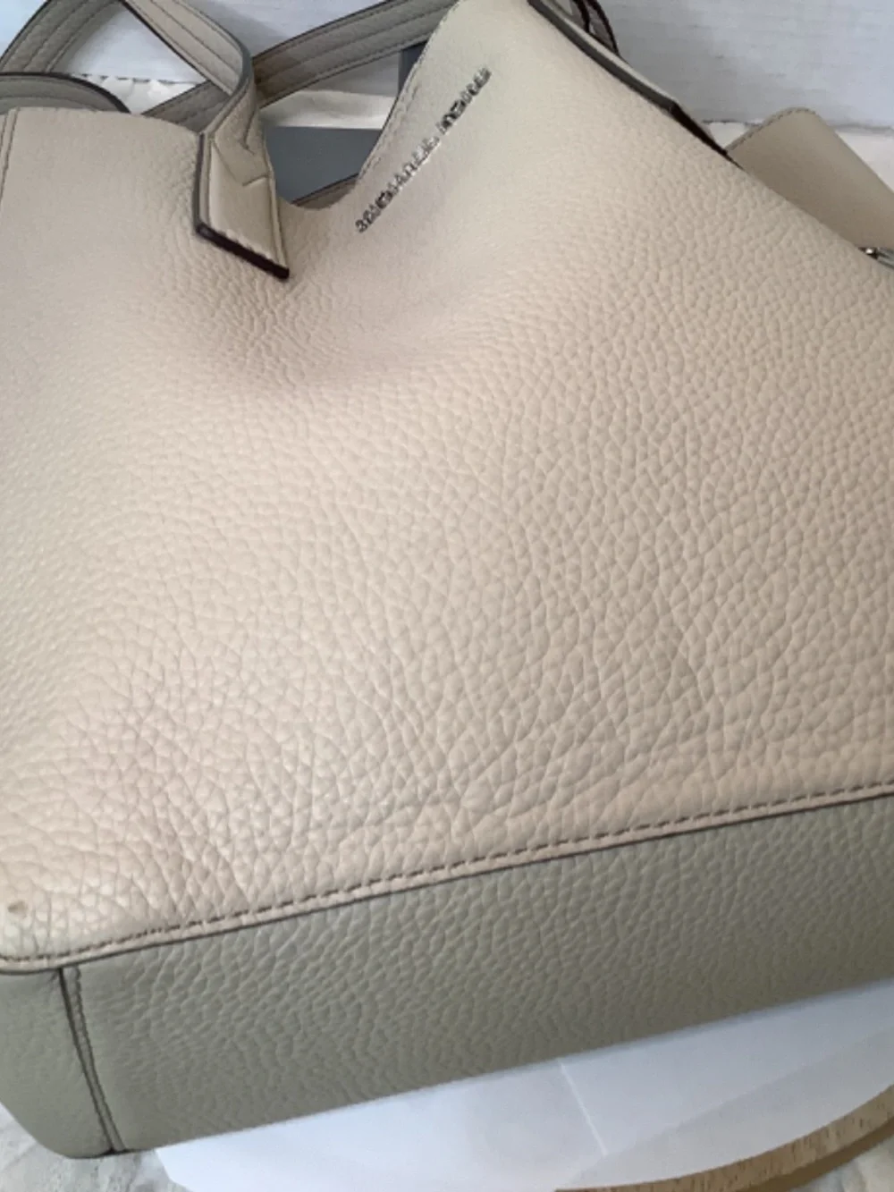 EUC Beige Michael‎ Kors tote shoulder leather bag